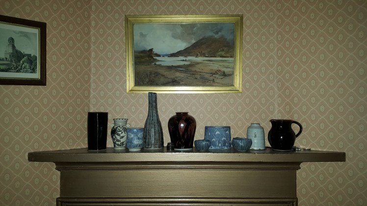 mantelpiece-sitting-room