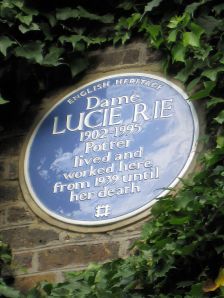 800px-18_Albion_Mews_004b