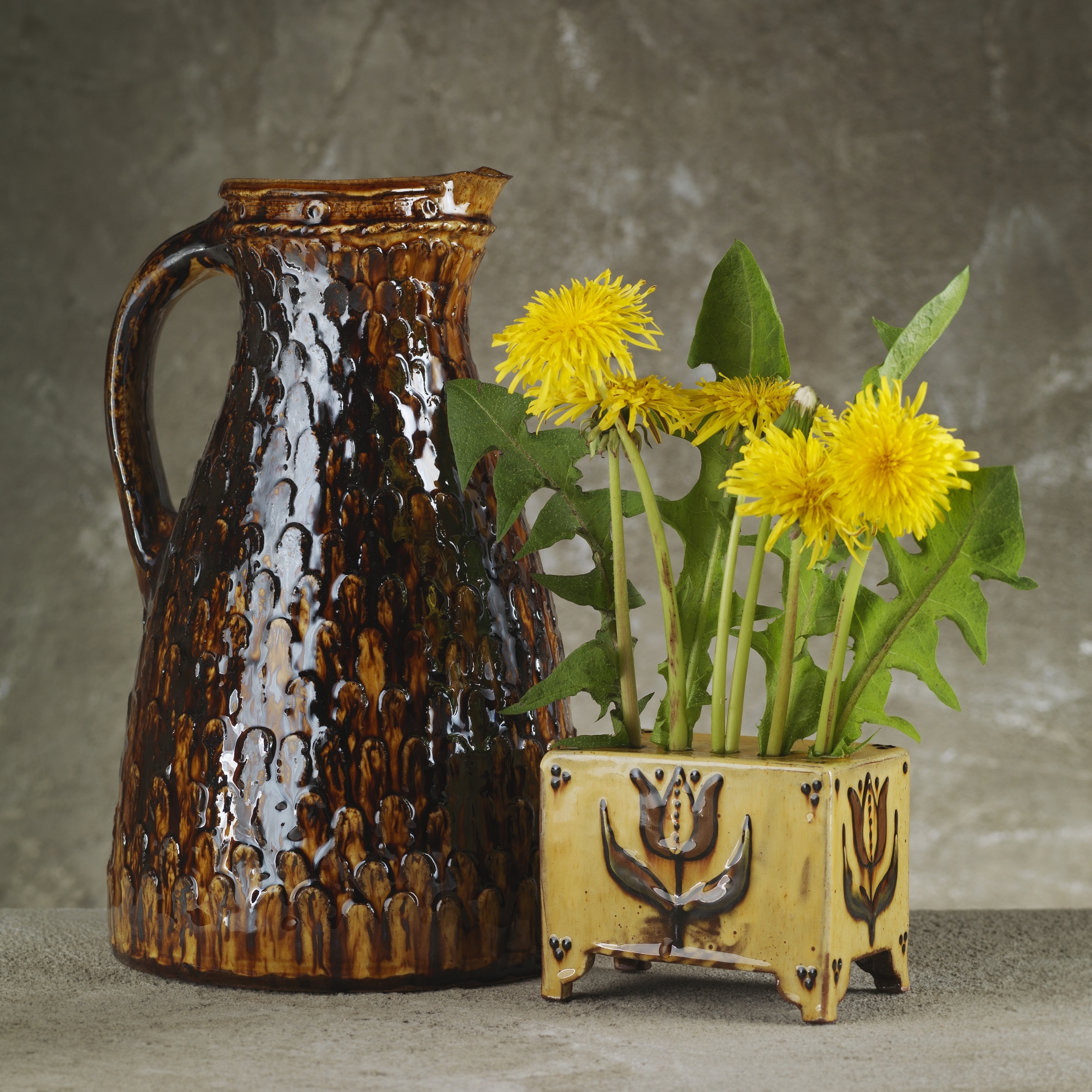 1.-Fitch-and-McAndrew_Pellet-Jug-and-Flower-Brick_Image-credit-Shannon-Tofts